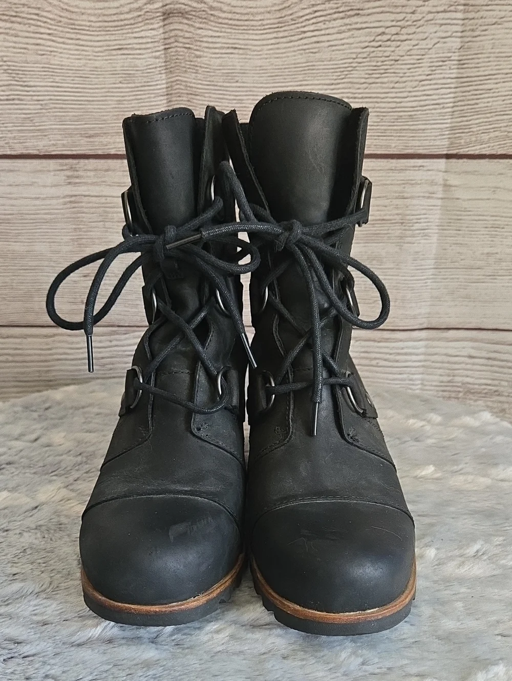 Sorel Wedge Boots, Womens Size 8.5